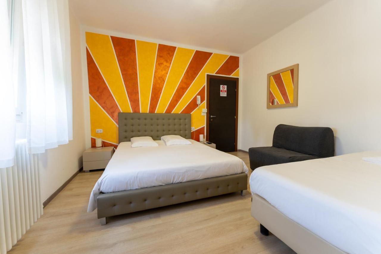 Benaco Mavras Hotel