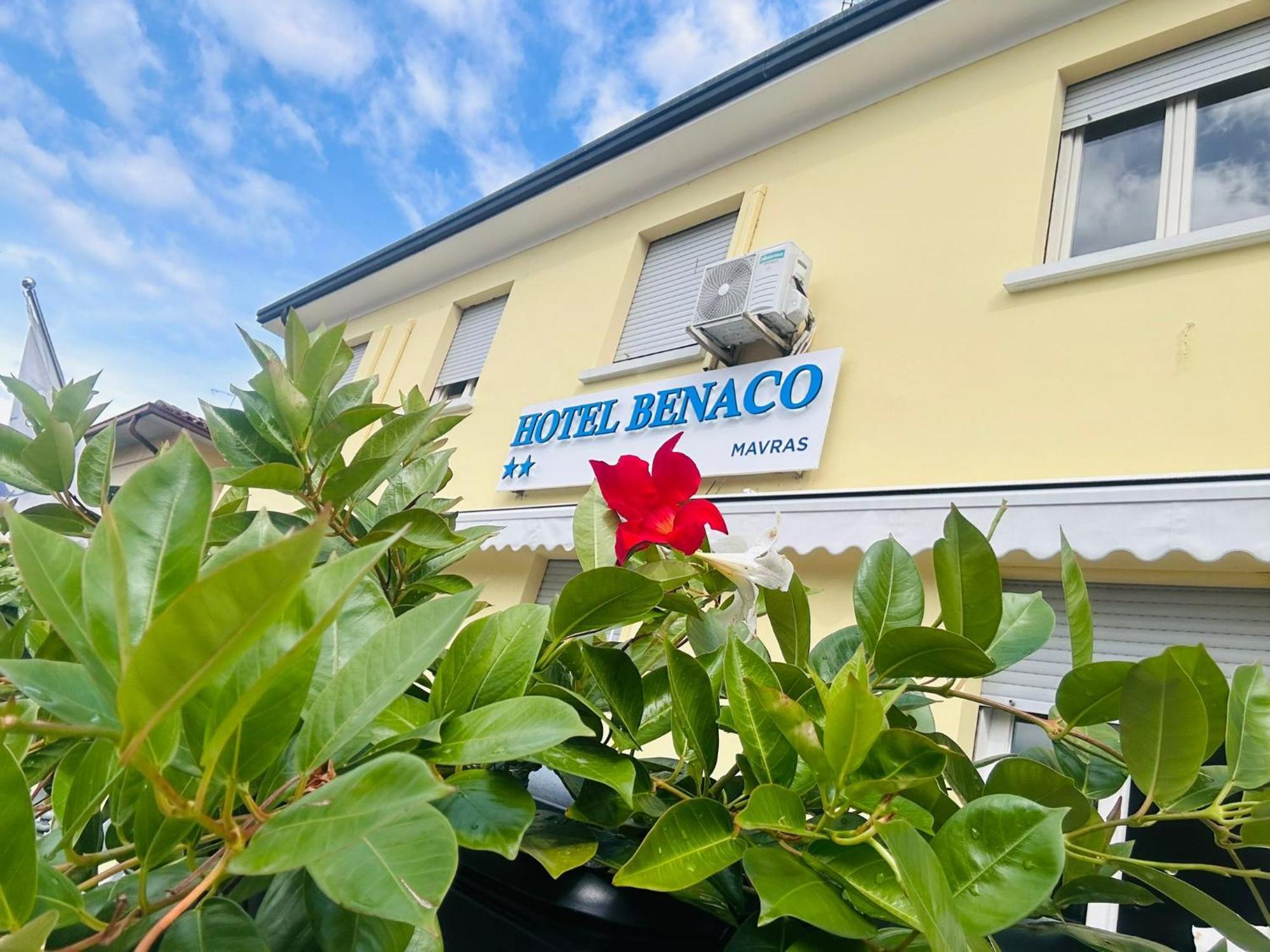 Hotel Benaco Bee Free