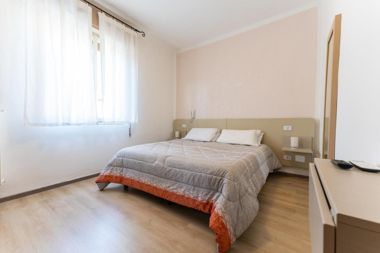 Hotel Benaco Mavras 2*